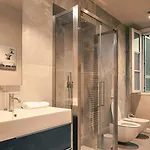Heart Of Luxury Apt, 100m Piazza Cavalli Lägenhet